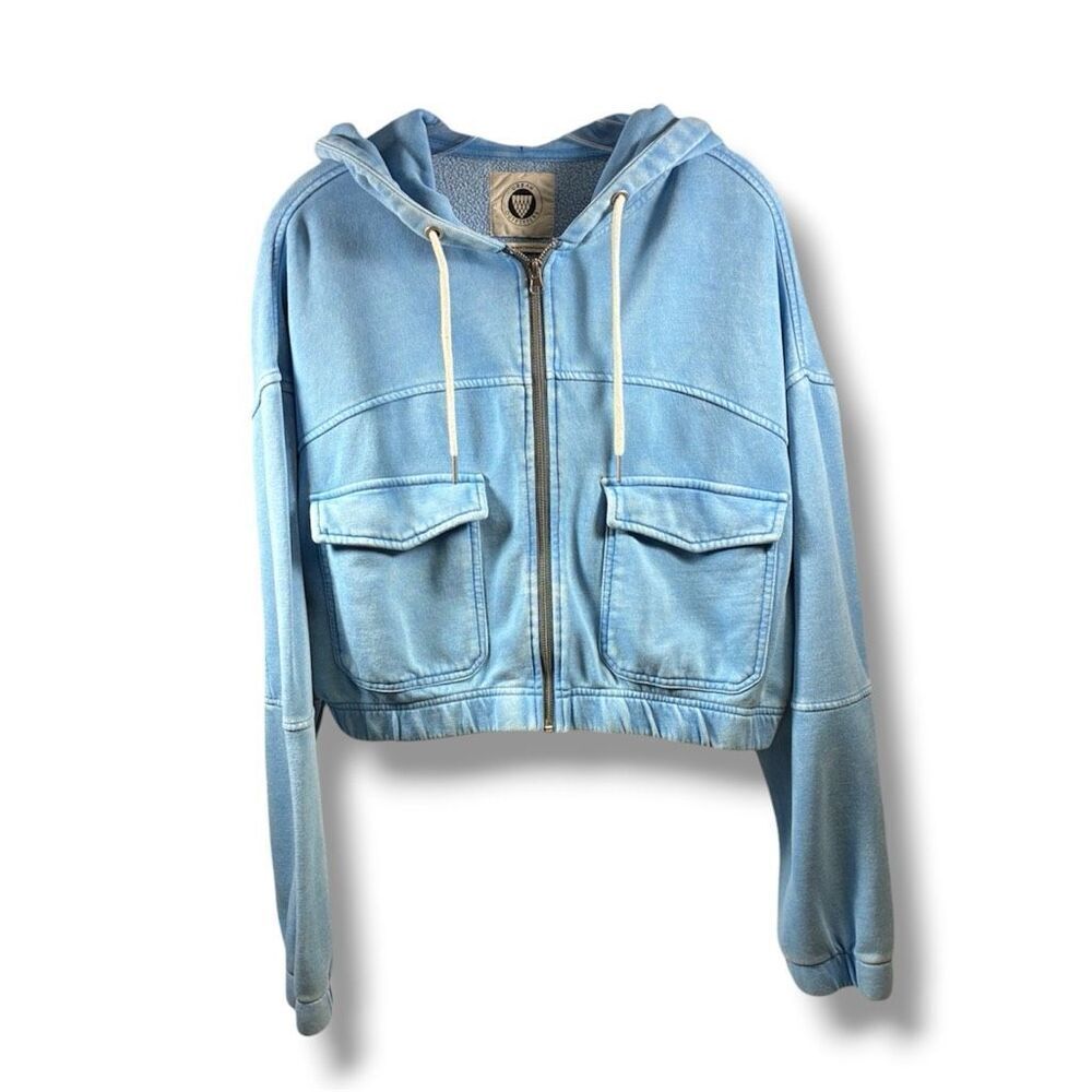 Urban Outfitters Yogi Fleece Cropped Hoodie Sweatshirt in Light Blue Acid Wash S